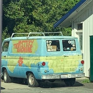 Meet your Posher, Ava